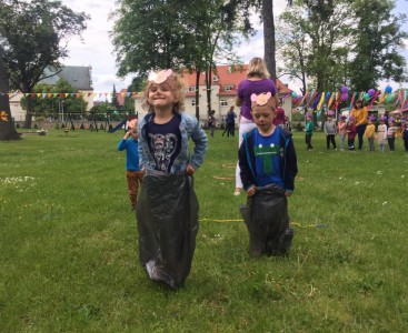 Na zdjęciu dzieci z grupy Słoneczka - powiększ